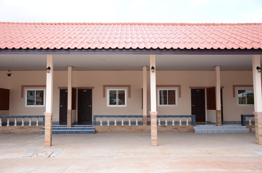 The Phant Hotel Surin Exterior photo