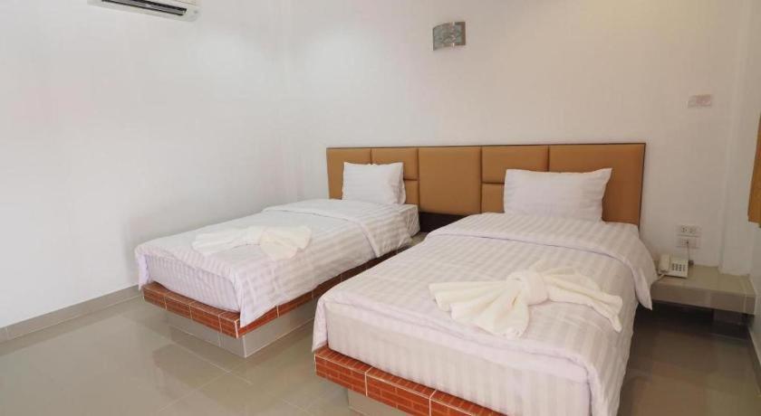 The Phant Hotel Surin Exterior photo