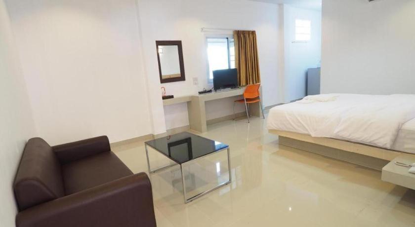 The Phant Hotel Surin Exterior photo