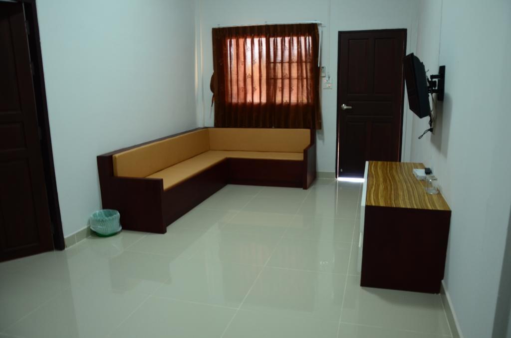 The Phant Hotel Surin Exterior photo